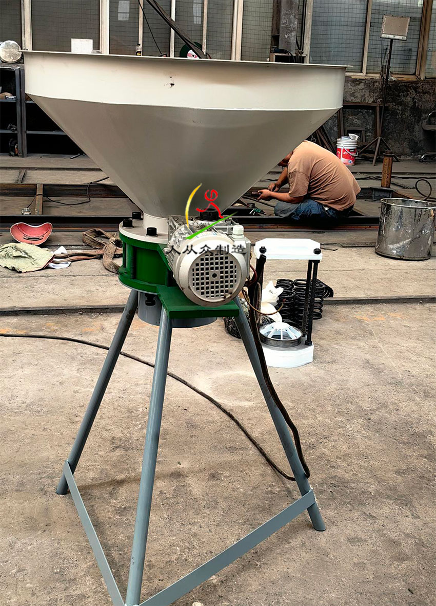 料倉破拱刮料器7